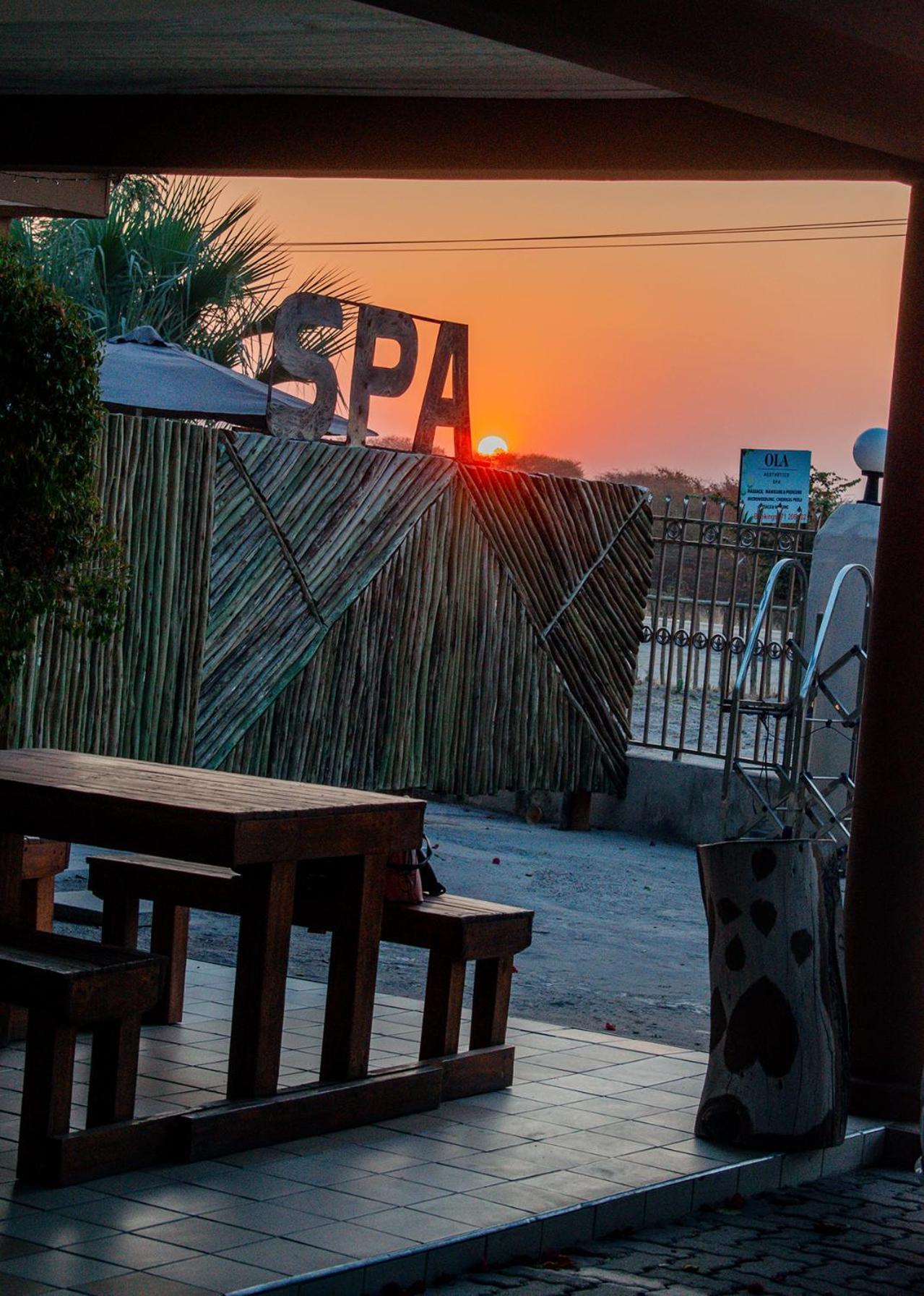 Dolar Lodges & Tours Maun Exterior foto