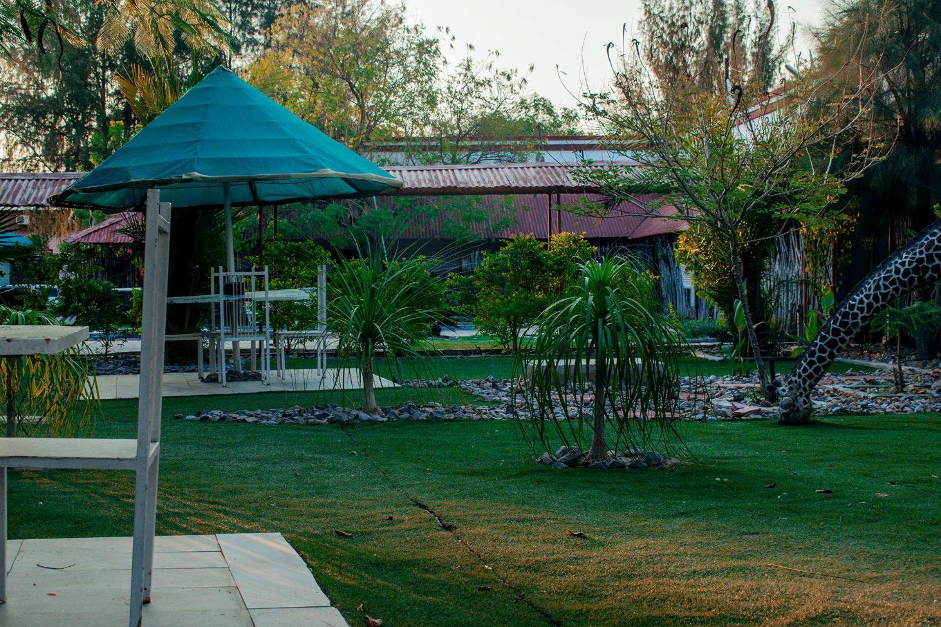 Dolar Lodges & Tours Maun Exterior foto
